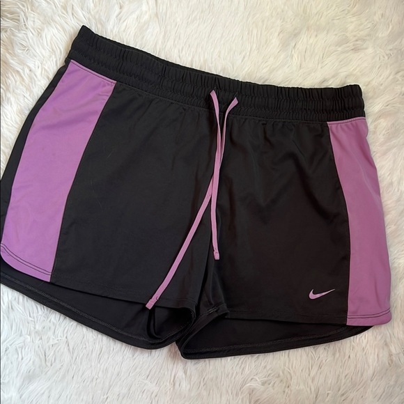 Nike Women's Black and Pink Running Shorts - Picture 3 of 5